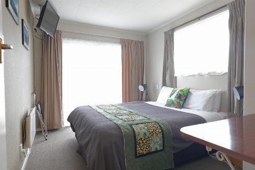 Aden Motel image 14